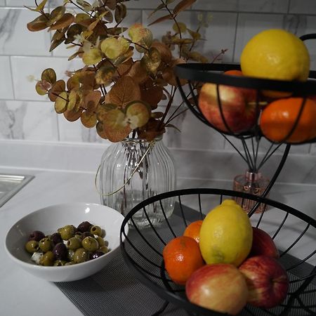1 & 2 Bed Apartments - Desborough, Kettering, Cosy, Parking, Family, Wifi Buitenkant foto